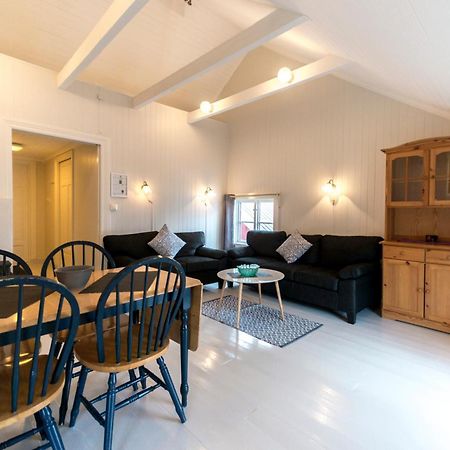 Apartamento Tyskhella Rorbuer Kabelvåg Exterior foto