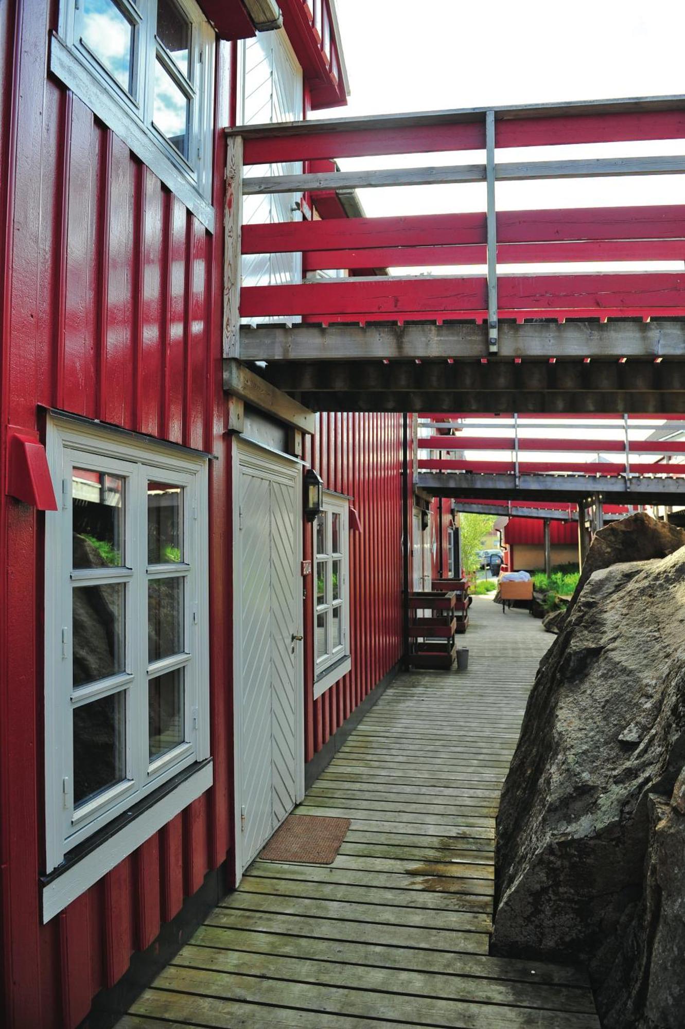 Apartamento Tyskhella Rorbuer Kabelvåg Exterior foto