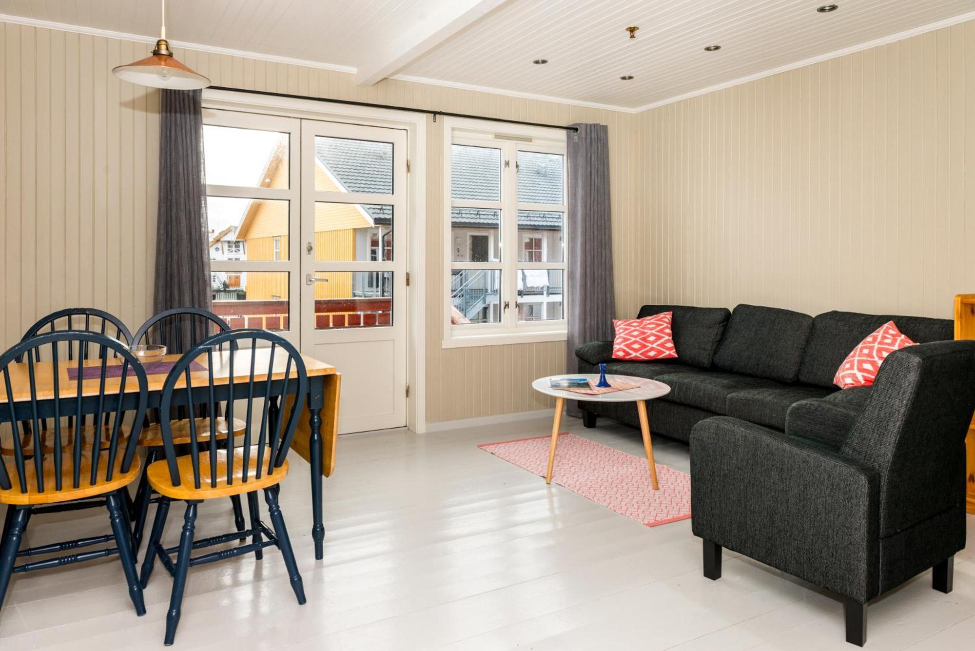 Apartamento Tyskhella Rorbuer Kabelvåg Exterior foto